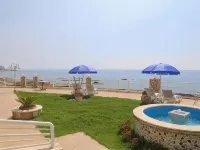 Le Blanc Bleu Hotels in Halat