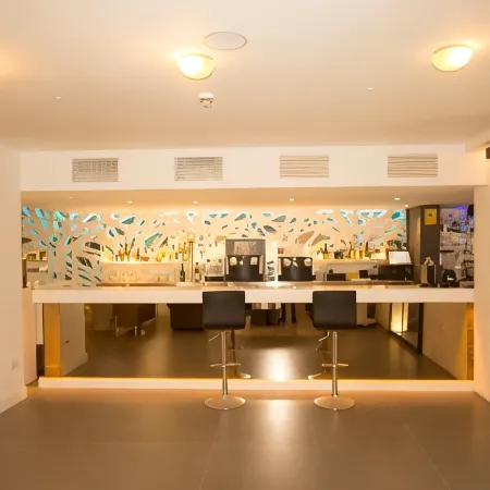 Hotel Brisamar Suites