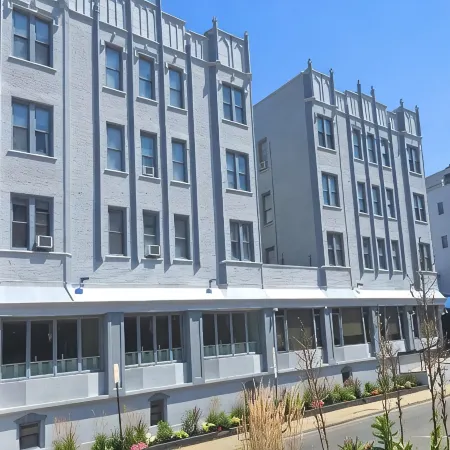 Long Beach Hotel