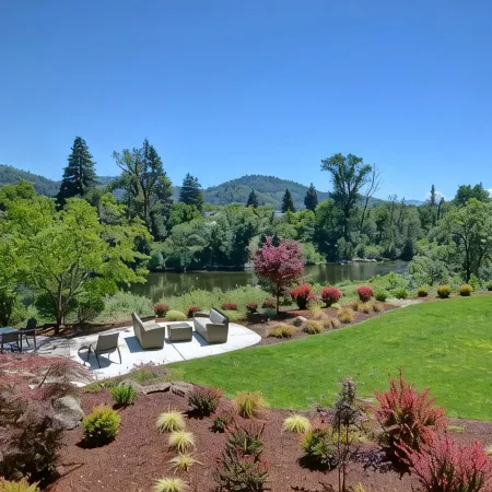 The Lodge at Roseburg