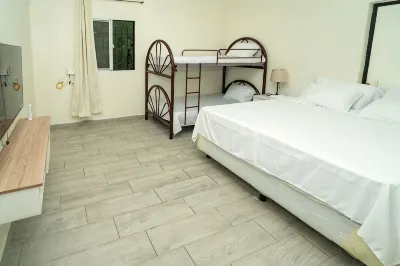 Brand New Apt 4 GuestsFully Furnished Hoteles en 