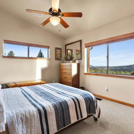 Camp Treetops, the Best Views in Pine! Hotéis em Pine