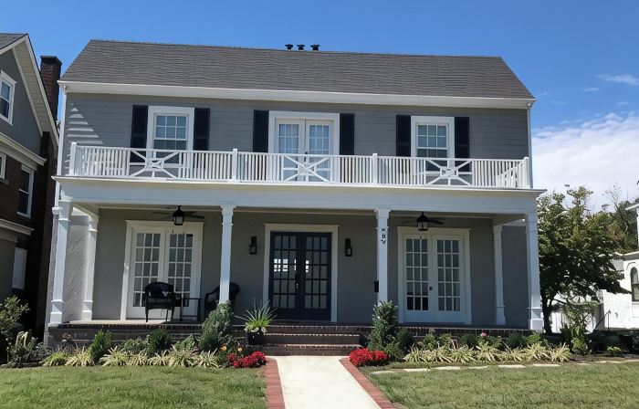 Fully Renovated Historic Home with bluff views of Missouri River & Valley