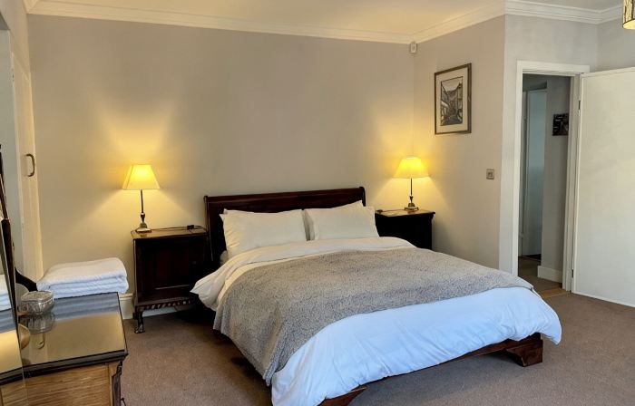 Apartment overlooking the river in the heart of Hebden Bridge - Pet friendly!