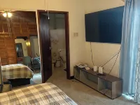 Free Loaner car….Barbados Charming 3-Bedroom with AC, WiFi in ST James. Hotels in Prospect