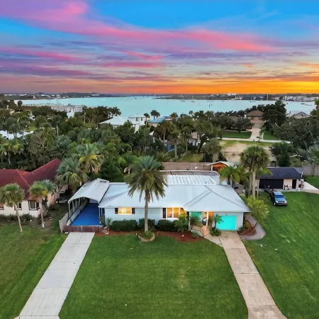 Pool and Hot Tub Home with Pickle Ball Court and Walk to Downtown