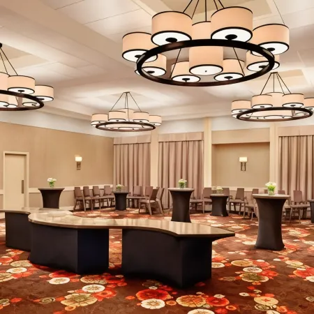 Sheraton Cavalier Calgary Hotel