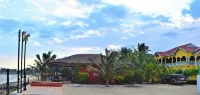 Coconut Pointe Villa & Beach Resort - pet friendly