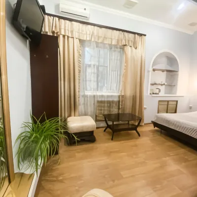 U Dvukh Lvov Hotel - С парковкой