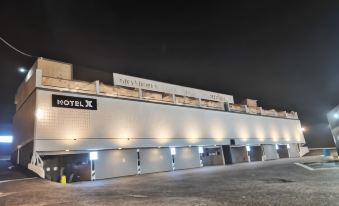 Cheongdo Hotel X
