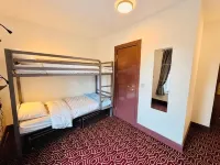 Coopers Lane Hotels in 
