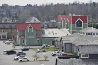 Holiday Inn Express & Suites WATERLOO - ST. JACOBS AREA by IHG - 3-Star