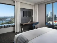 Hotel Van Zandt Hotels near Walter Beach