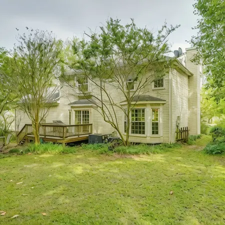Spacious Family Home in Franklin w/ Playground
