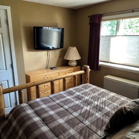Beautiful Stratton Mountain Condo