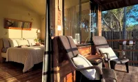 Binucot Pearl Boutique Resort - balcony