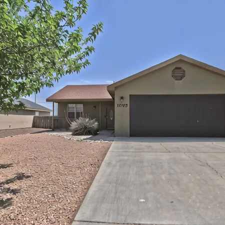 La Cueva~fantastic 3 Bedroom Home. Sleeps 6-8 People. Near Carlsbad Caverns