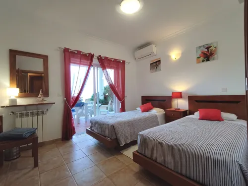Pretty Villa has Amazing Sea Views, Private Pool, AC, Wi Fi - walk to the Beach!