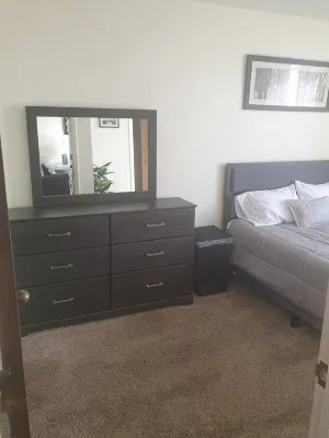 Classy  Downtown 1 Bed Condo, Free Parking Garage. Garage Enter Clearance  6'8" - 3-Star