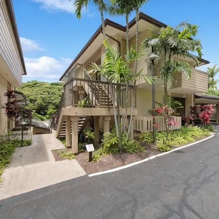 Relax in the Kapalua Golf Villas - Specials!
