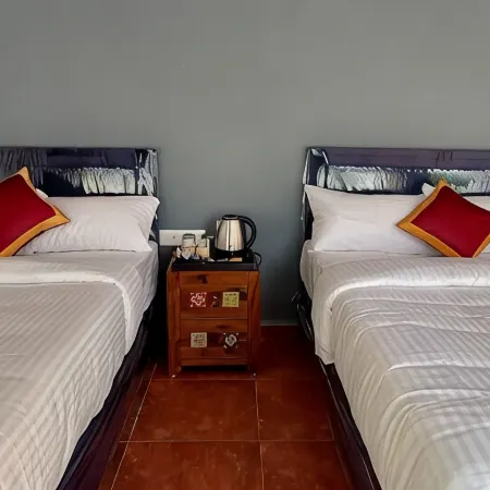 Myspace Holiday Inn - Ooty