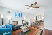Vibrant  Pet and Family friendly fully fenced yard great location - Gym