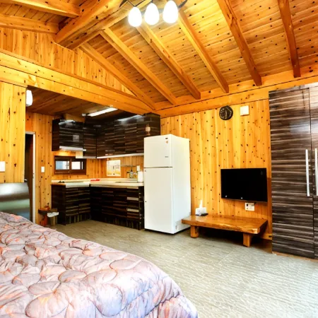 Namwon White Yeoul Pension