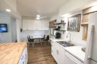 2 Bedroom Cul De Sac Cottage in Town - 3 étoiles