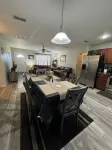 Hayden's Getaway: Sleep 6, Charming & Spacious - Kitchens