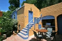 Limeberry House, easy walking to Longbay & Smugglers Cove, beaches - Villas