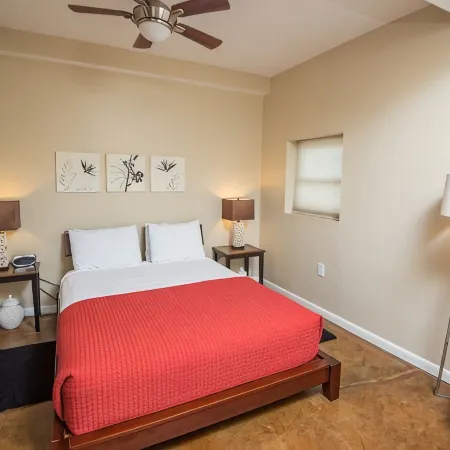 Beach Front/Heated Pool/Spa. Ocean Views, Umbrella+Lounger for Beach, Balconies