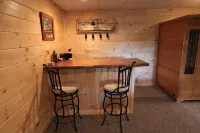 AS SEEN ON HGTV LOG CABIN LIVING USD150.00 GAME ROOM - 2つ星