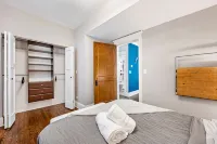 LARGE LUX 6BD, 4BA HOME +garage & patio - Bungalows