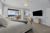 Marina Vista Retreat - 4-Star