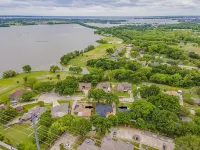 Edgewater Retreat Rowlett/Rockwall. 4-Bedrm 2Bathrm 2 Garage Hoteles en Rowlett