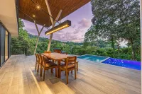 Tropical 4 Bedroom Luxury Home with Pool & Hot Tub - Villas