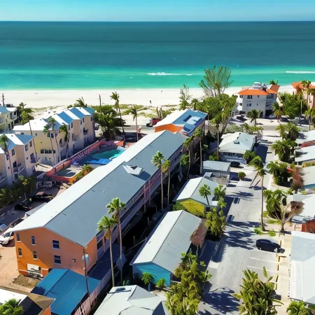 Cozy Cottage Retreat at Tradewind Resort #32 in Bradenton Beach