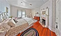The Jeweled Turret Inn - Wifi