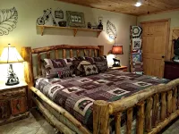 Tree  House Lodge (Real Log Mountain Paradise)