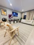 Luxury New-built - Beautiful 3 bedrooms+2 bathrooms Montclair Home - 3성급