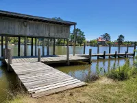 Coffee Creek Cottage: A tranquil, waterfront escape minutes from Oriental, NC - Homestays