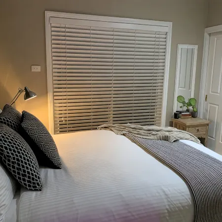 Bella Farm Country House on 5 Acres.Outdoor Spa.Firepit.Indoor Fire.Pet Friendly