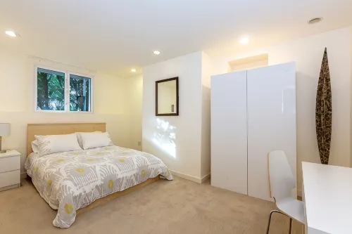 Urban Chic in Lower Pacific Heights - Bungalows