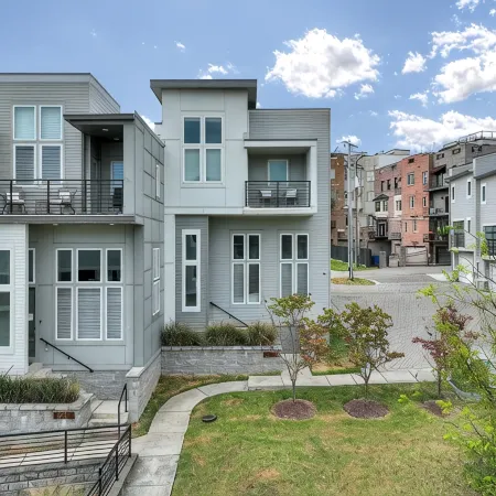 BIG GROUP TRIPS! PRIME LOCATION 2MILES TO BROADWAY!!! UP TO 5 HOMES TOGETHER!