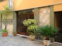 Honey Rooms Hotels near Gianicolense