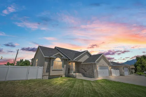 Pet Friendly, Fireplace, 17Mi to Snowbird Ski - Homestays