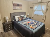 Lakehouse with Game Room, Direct Water Access, and Kayaks Included! - Homestays