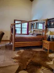 Hydro-Massage Tub! Wrangler Outlaw Suite! Horses! - 3-Star