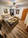 Lazy Bear Cottage-No Cleaning Fees & direct access to Brimstone - Wifi