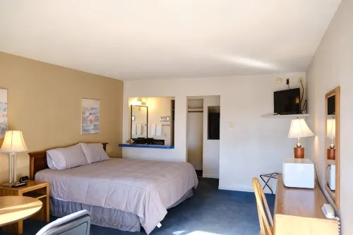 High Chaparral Inn - 2-Star